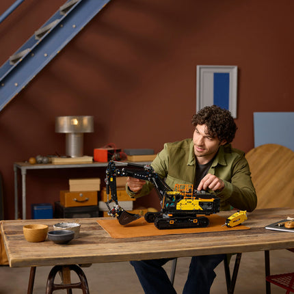 LEGO Technic (42215)