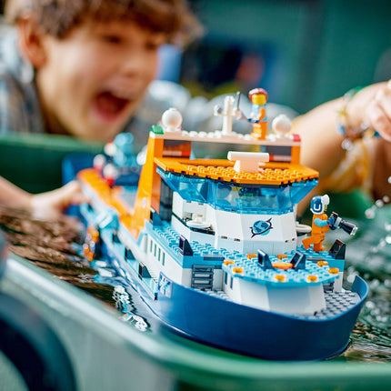 LEGO® City - Sarkkutató hajó (60368)