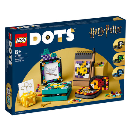 LEGO® DOTS - Roxfort™ asztali szett (41811)