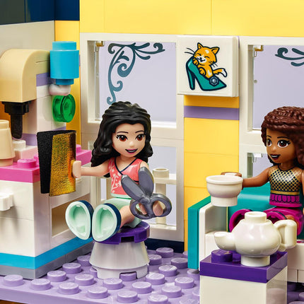 LEGO® Friends - Emma ruhaboltja (41427)