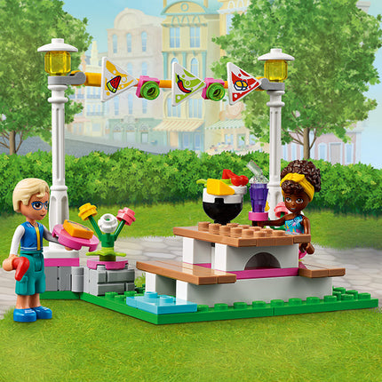 LEGO® Friends - Street Food piac (41701)