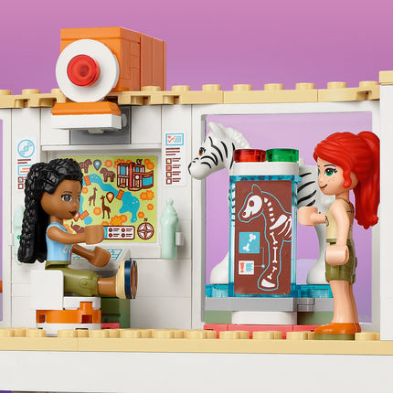 LEGO® Friends - Mia vadvilági mentője (41717)