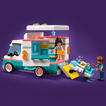 LEGO® Friends - Heartlake City kórházi mentőautó (42613)