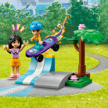 LEGO® Friends - Heartlake City kórházi mentőautó (42613)