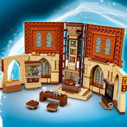 LEGO® Harry Potter™ - Roxfort™ pillanatai: Átváltozástan óra (76382)