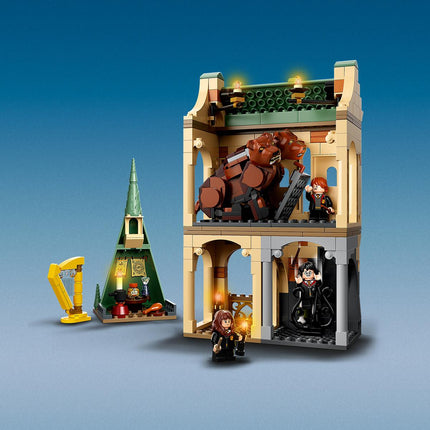 LEGO® Harry Potter™ - Roxfort™: Találkozás Bolyhoskával (76387)