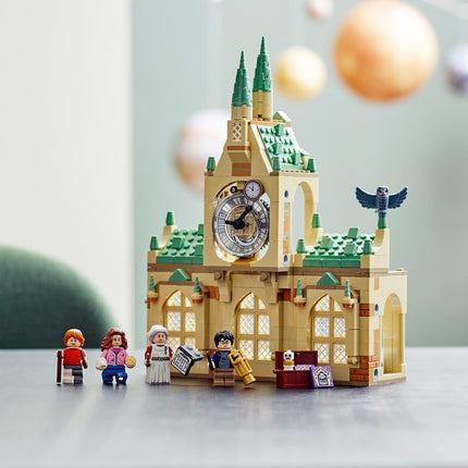 LEGO® Harry Potter™ - Roxfort™-i gyengélkedő (76398)