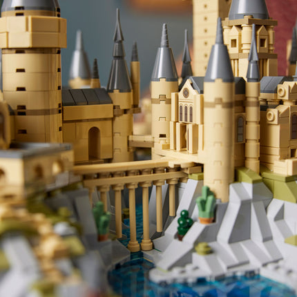 LEGO® Harry Potter™ - A Roxfort™ kastély és környéke (76419)