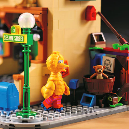 LEGO® Ideas - 123 Sesame Street (21324)