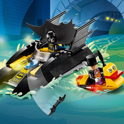 LEGO® Marvel - Pingvinüldözés a Batboattal! (76158)