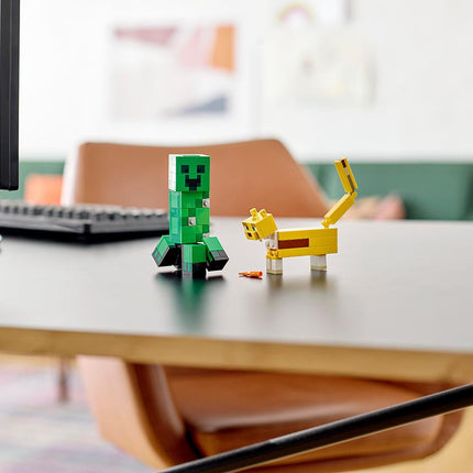 LEGO® Minecraft® - BigFig Creeper™ és Ocelot (21156)