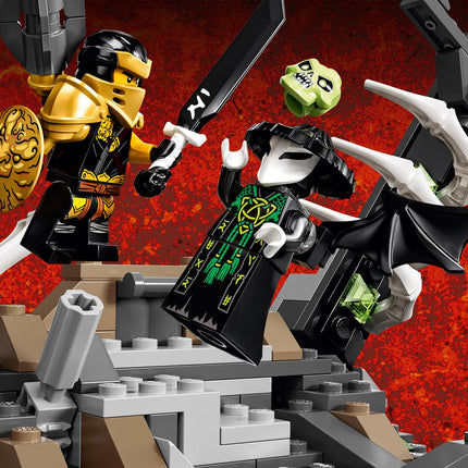 LEGO® NINJAGO® - A koponyavarázsló tömlöcei (71722)