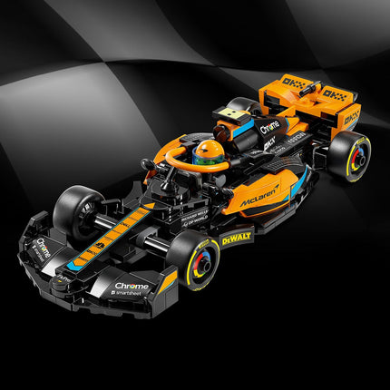 McLaren Formula 1-es versenyautó 2023